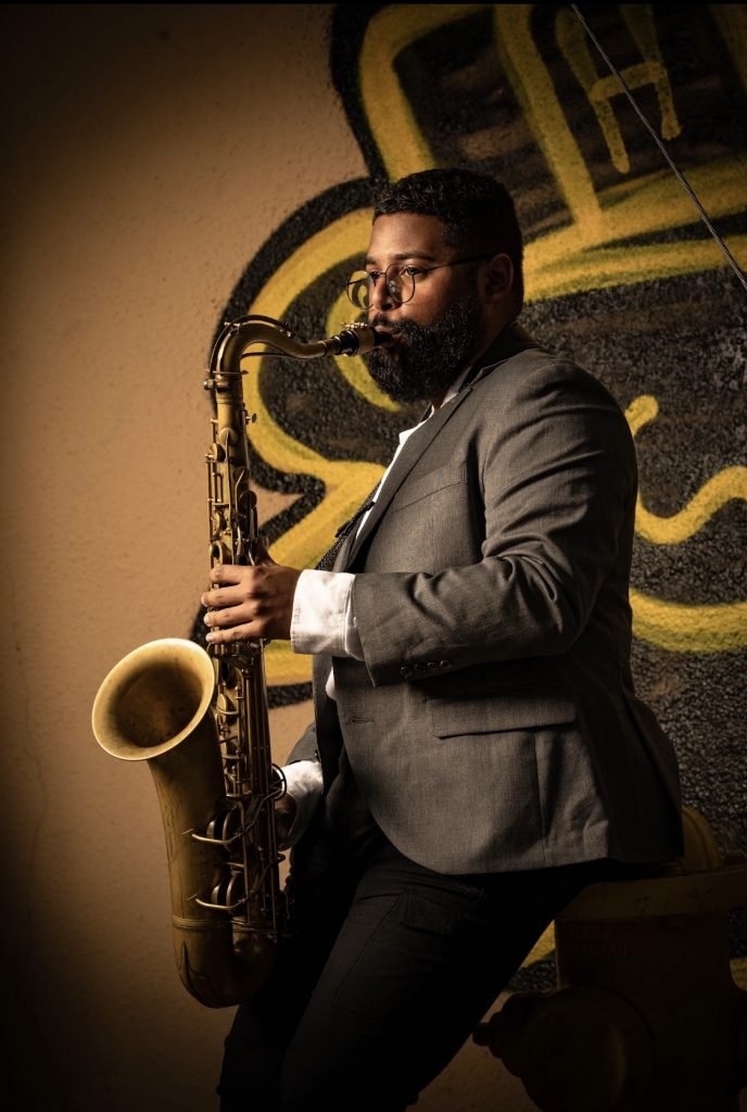 Luigi Arredondo_Sax